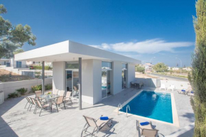 Desi Villa - 2 Villas next to each other, Protaras